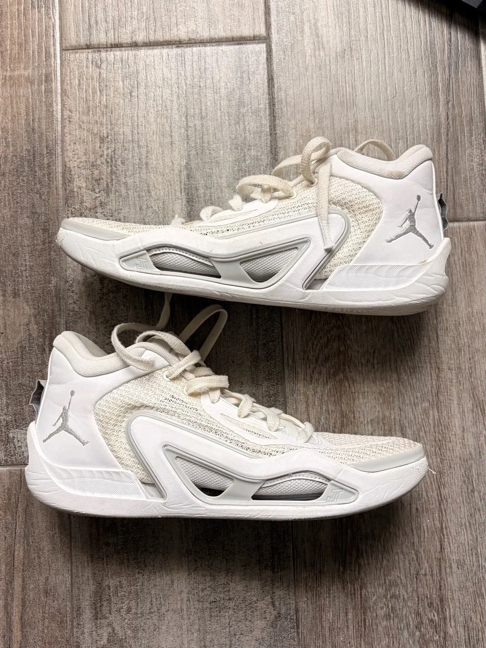 Jayson tatum 1s jordan basketball